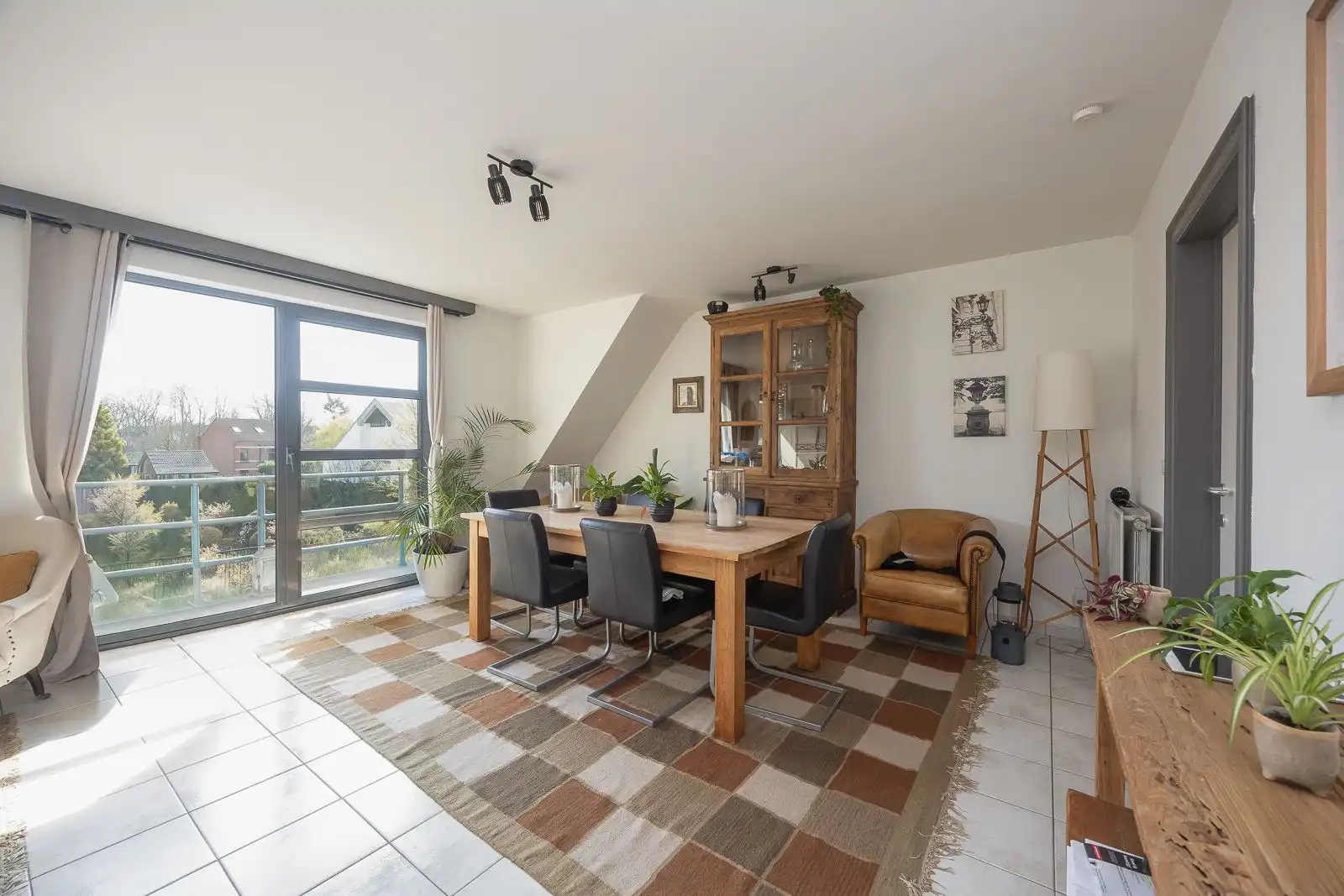 Duplex appartement met prachtig terras en private garage te huur in Hoogboom! foto 2