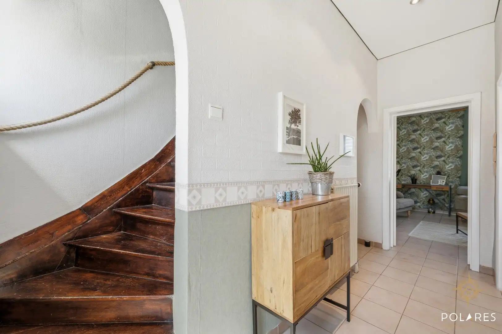 Instapklare woning met uitbreidingsmogelijkheden op toplocatie! foto 4