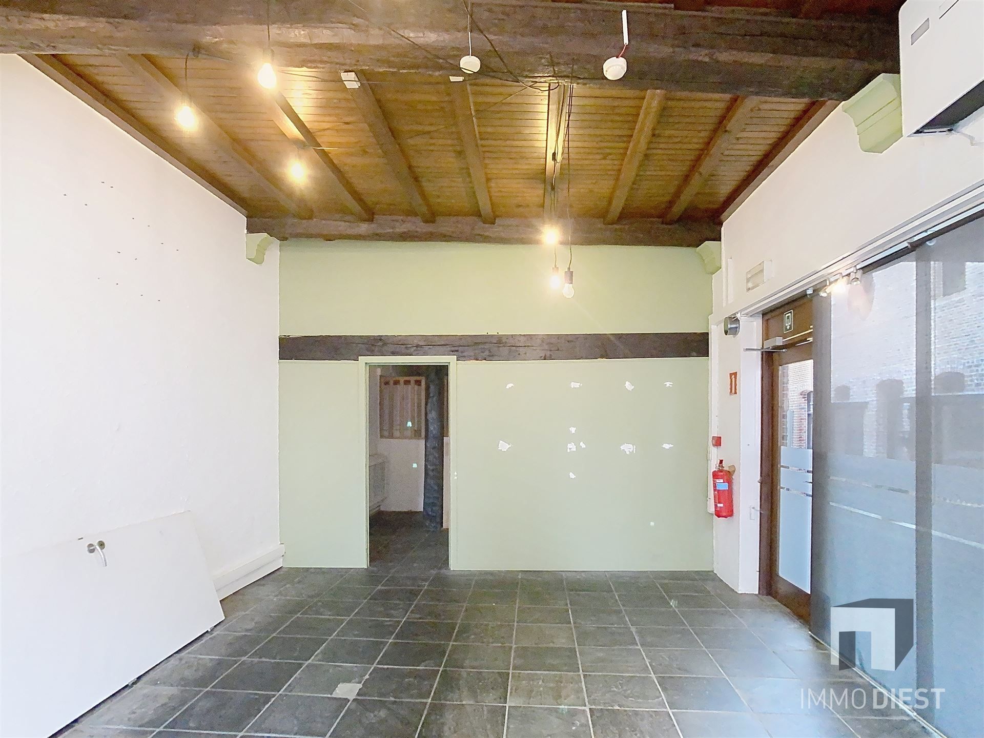 Handel of bureel in centrum Diest?  foto 20