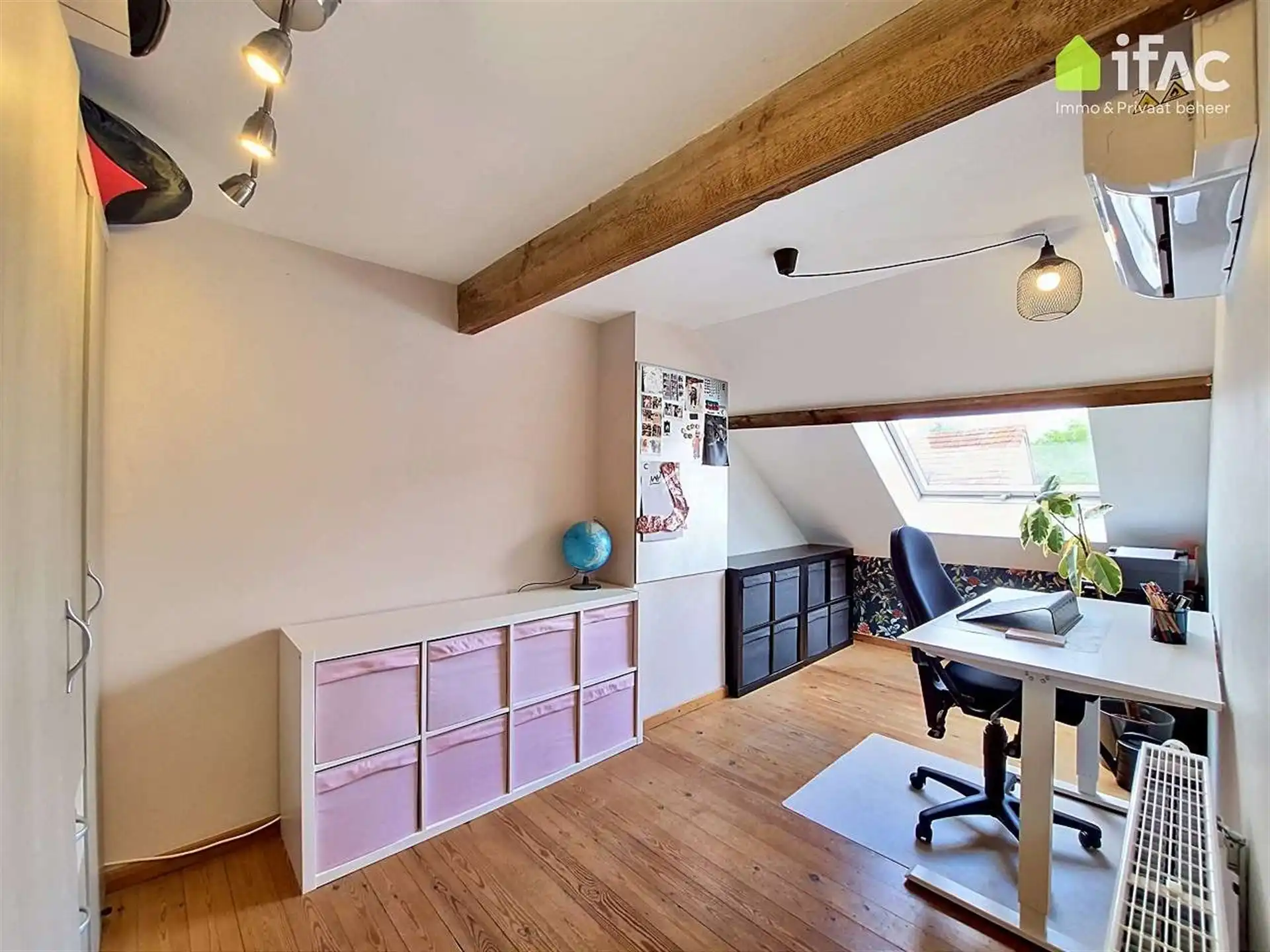 Volledig gerenoveerde woning met geweldige tuin op 28a 34ca foto 31