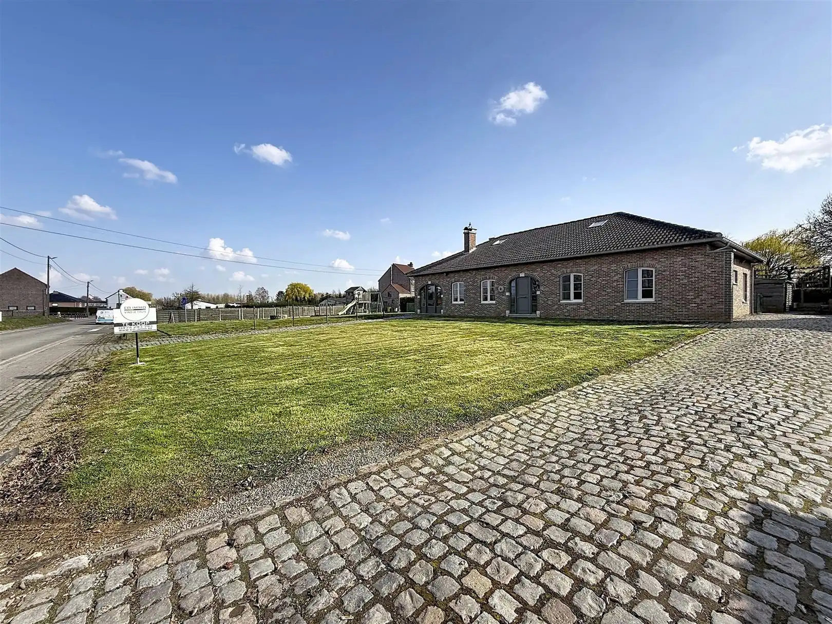 Ruime open bebouwing, 4 slpks, bureau, 14a 01ca foto 33