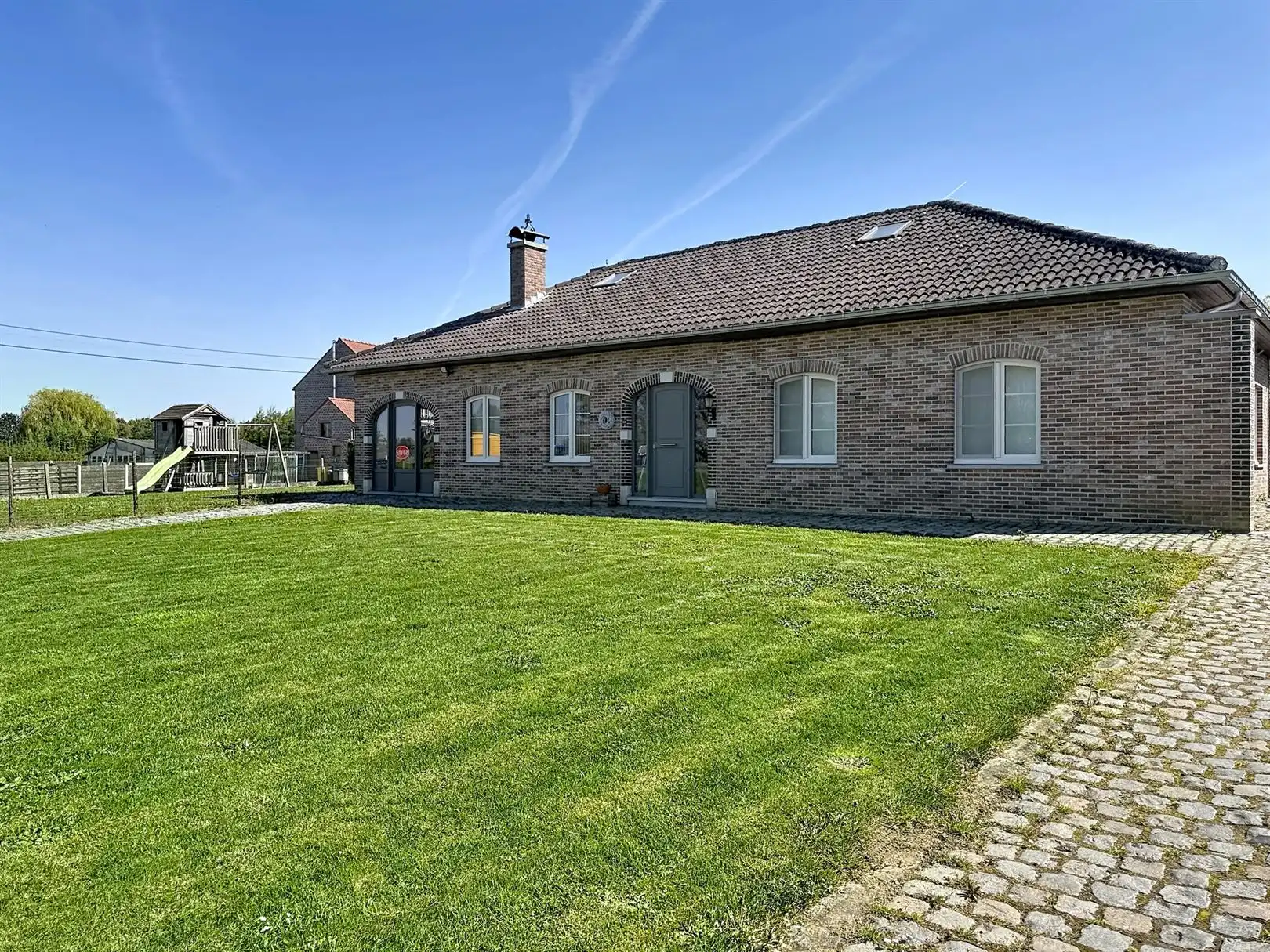 Ruime open bebouwing, 4 slpks, bureau, 14a 01ca foto 33