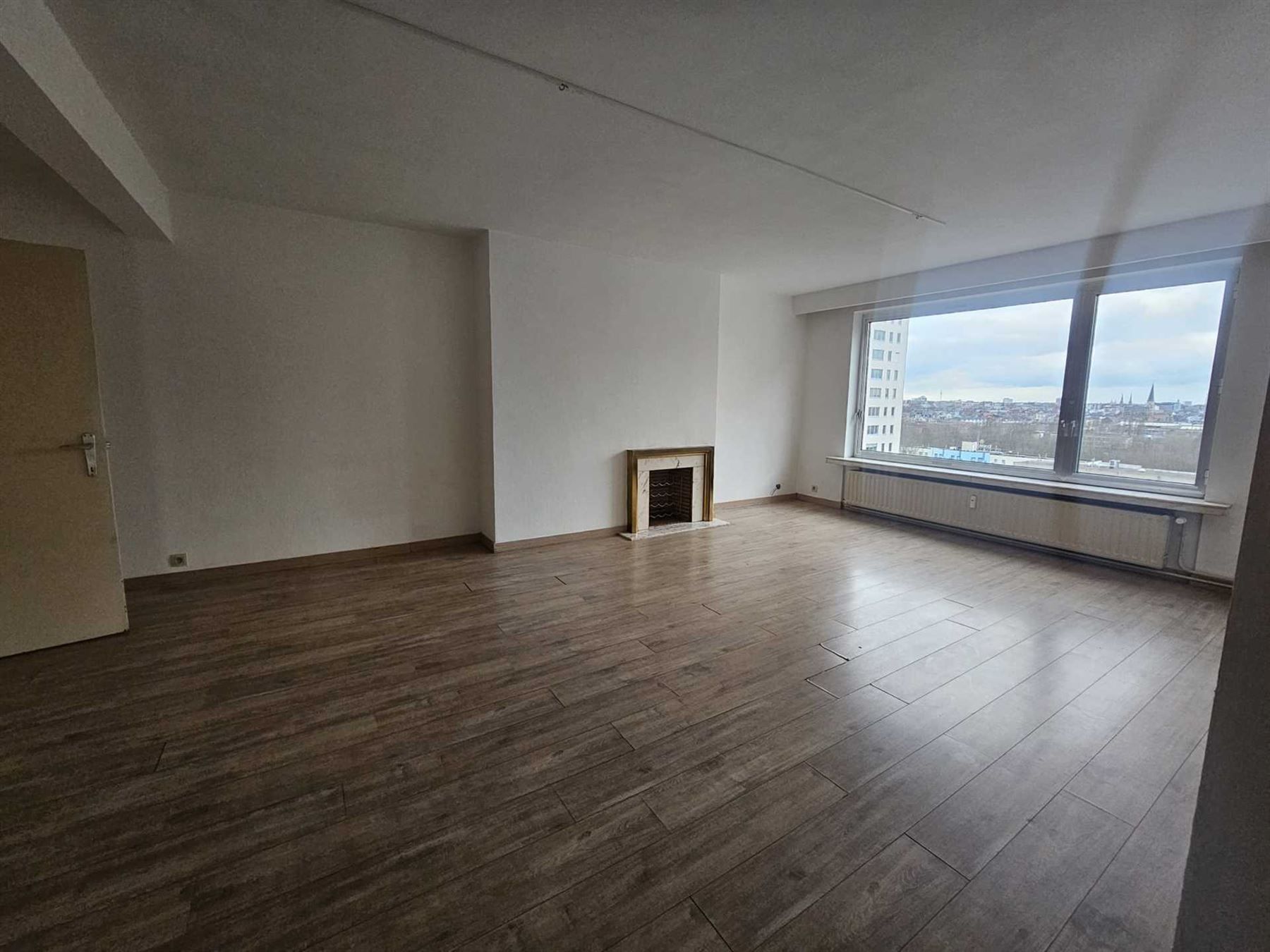 Ruim 2-SLK Appartement met Prachtig Uitzicht in Berchem foto 4