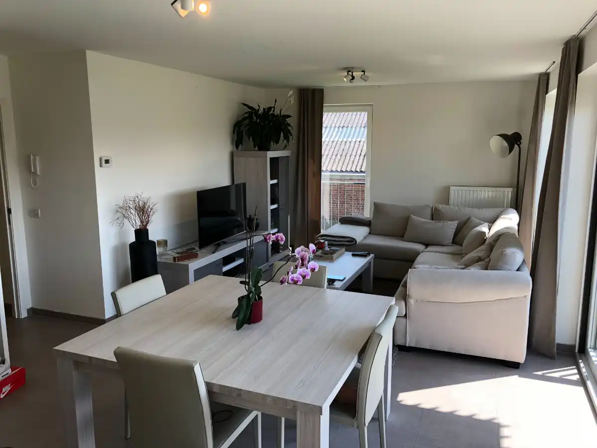modern 2-slaapkamer appartement + autostandplaats foto 9