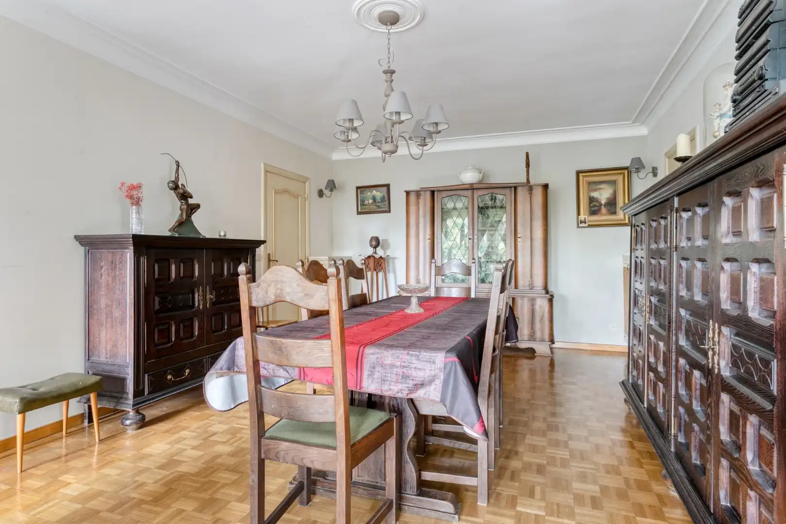 Mooi, uiterst lichtrijk appartement in het hart van Wevelgem! foto 6