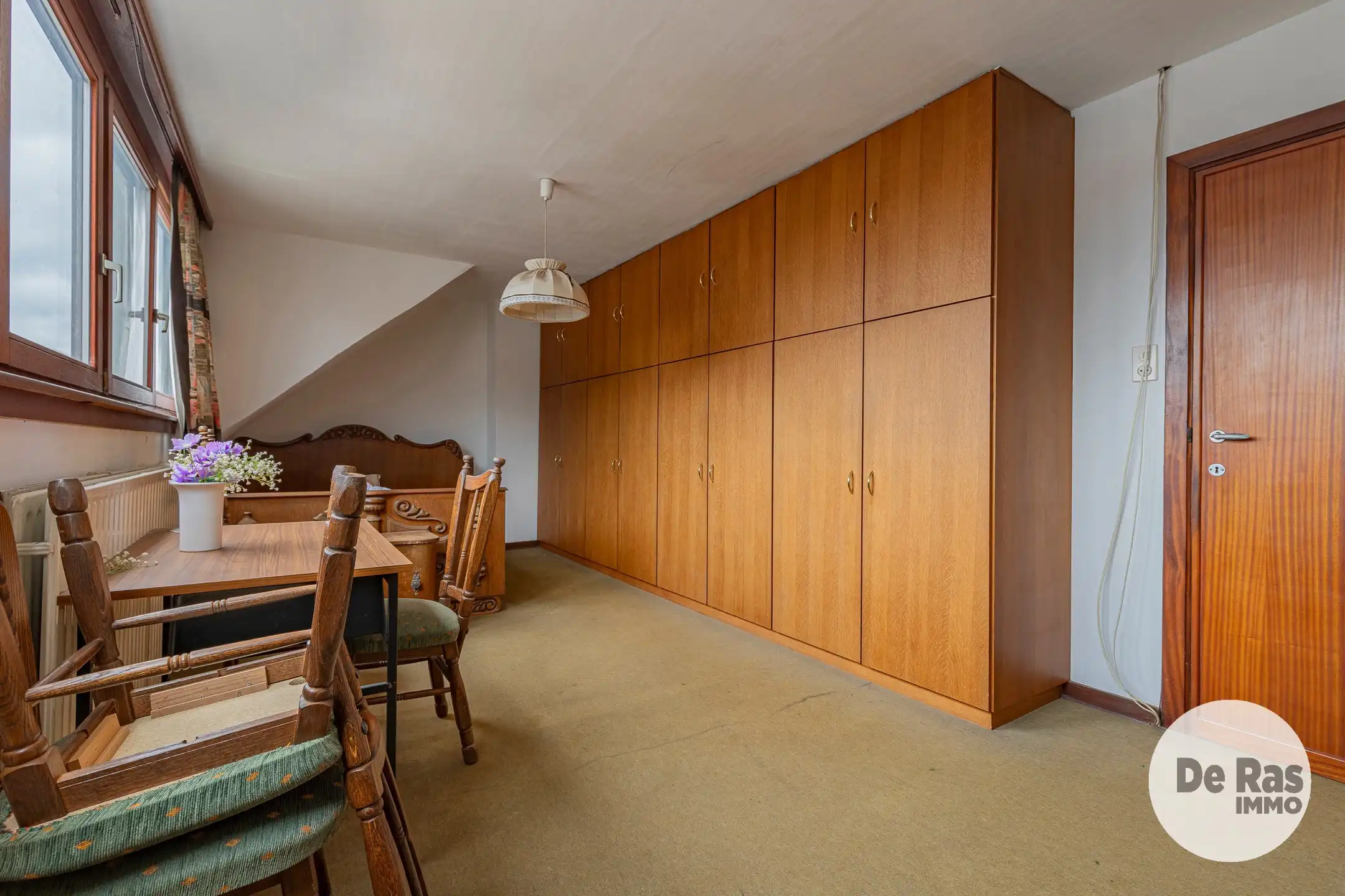 AALST – WONING MET VEEL STOCKAGERUIMTE OP TOPLOCATIE foto 18