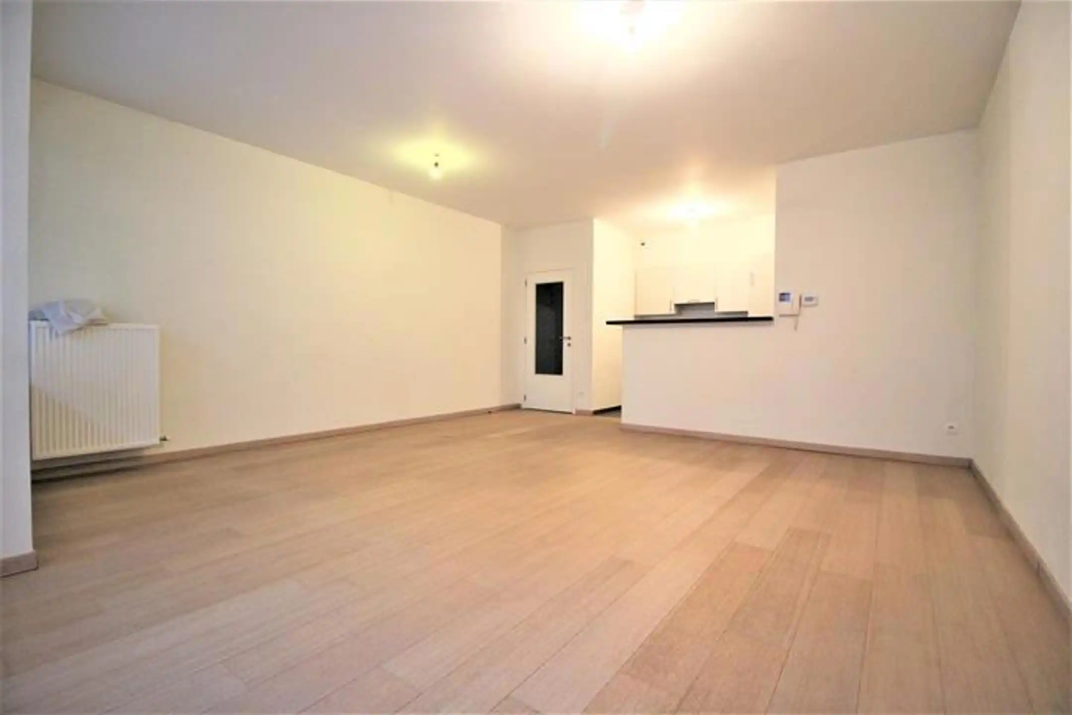 Appartement ±110m² + terras & parking foto {{pictureIndex}}