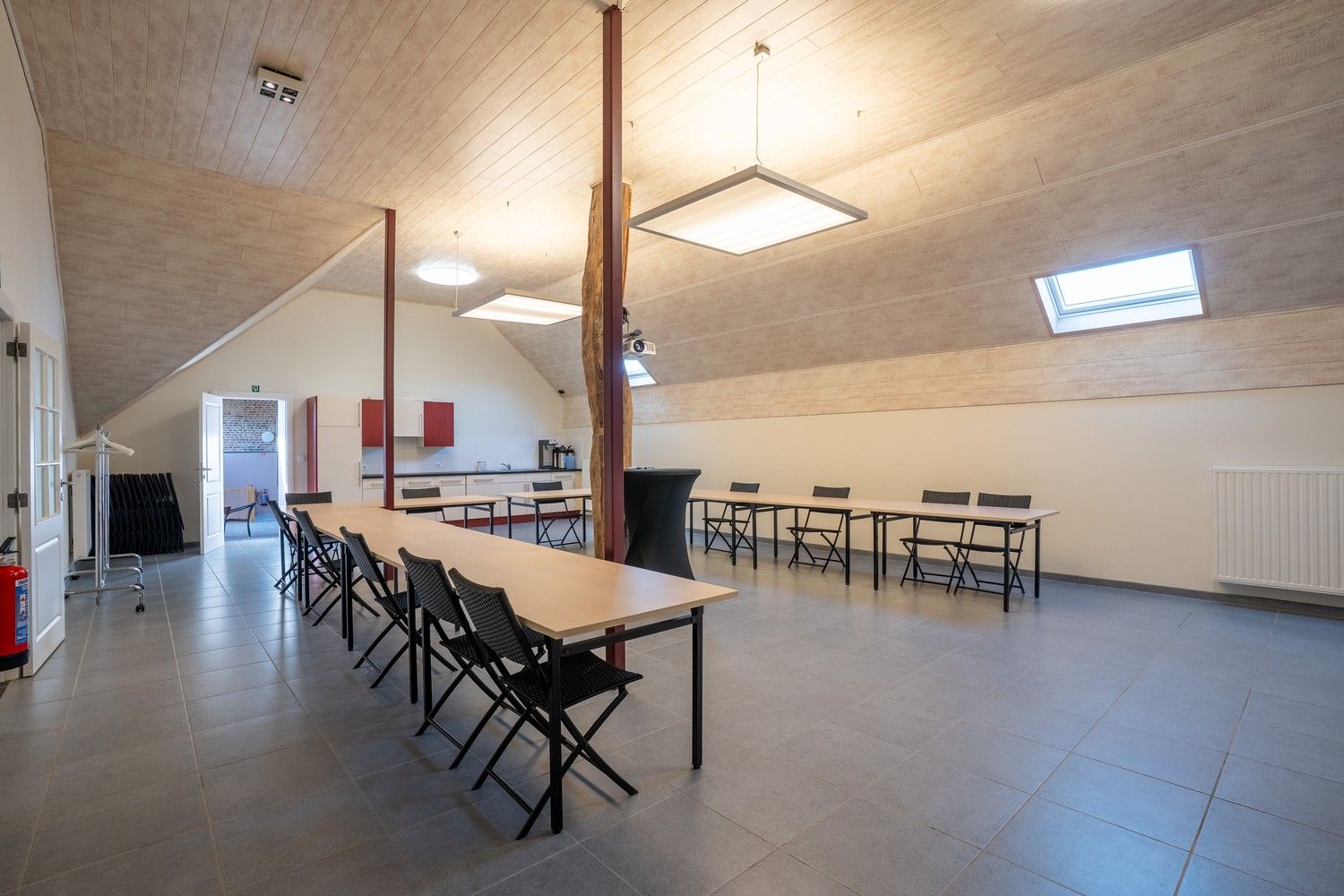 Prachtig gerenoveerde vierkantshoeve (B&B) met wellness te Heers foto 21