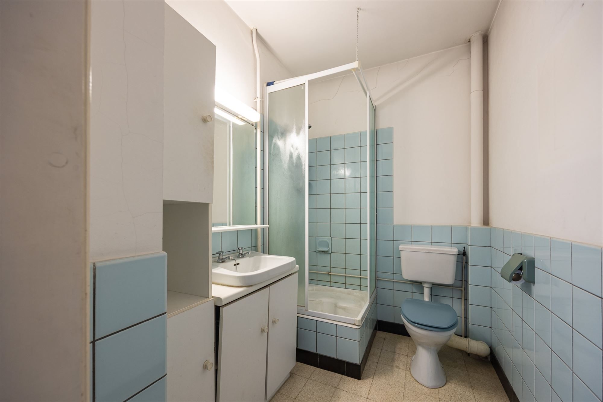 Op te frissen appartement met zuidgericht terras foto 7