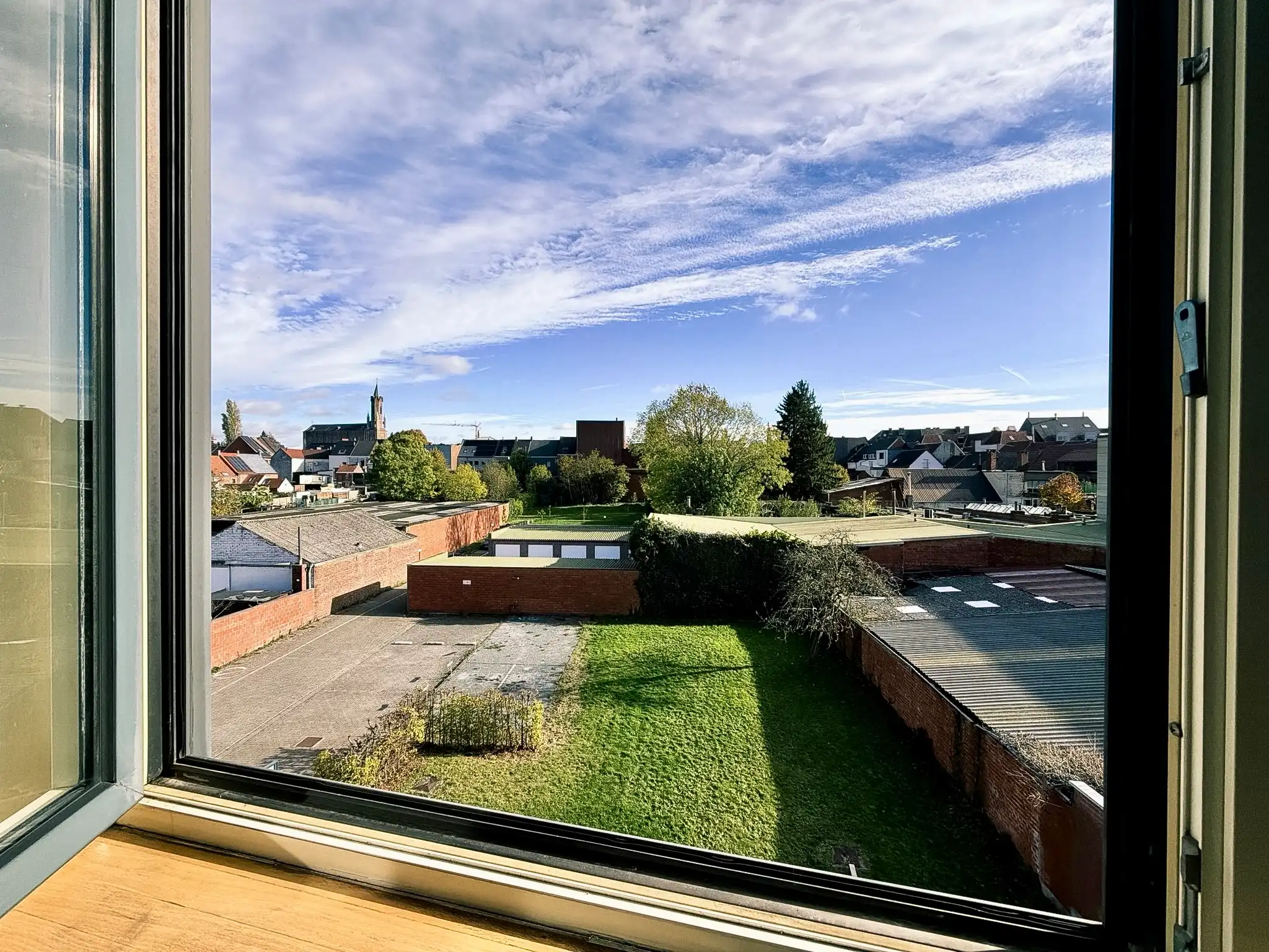 Centraal gelegen 1-slpk appartement te huur in Wetteren foto 13