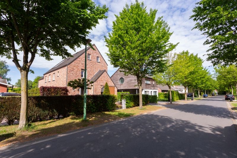 Luxueus afgewerkte villa met een zee van ruimte + bijgebouw , toplocatie! foto 45