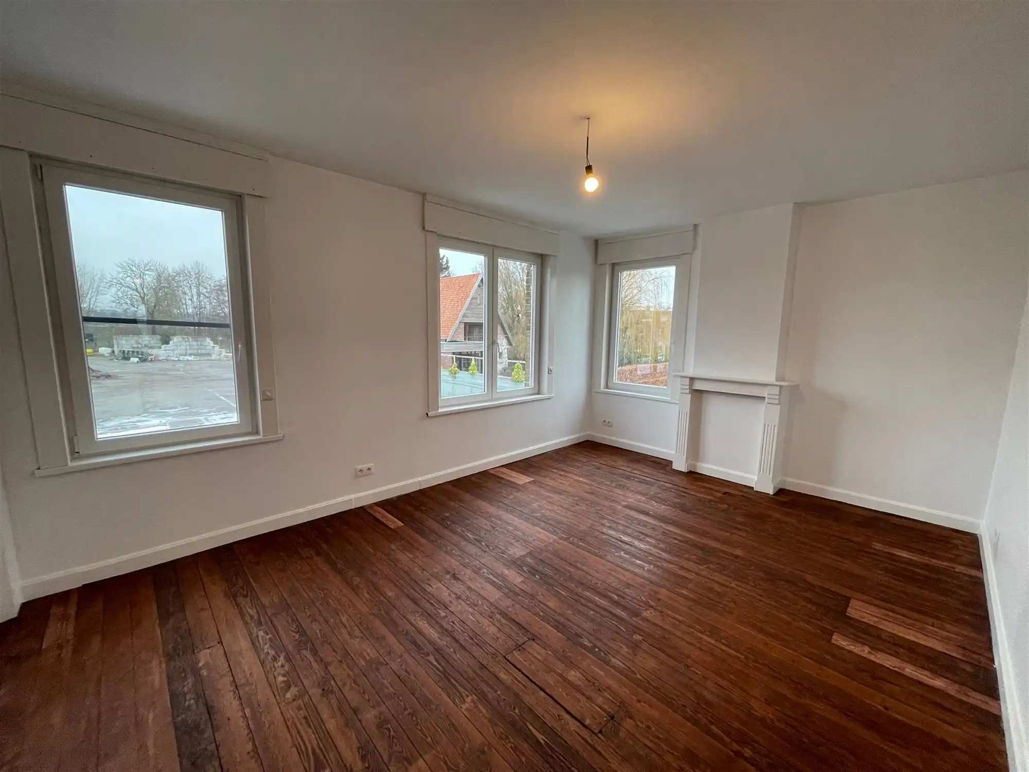 Woonhuis met garage en grote tuin foto 10