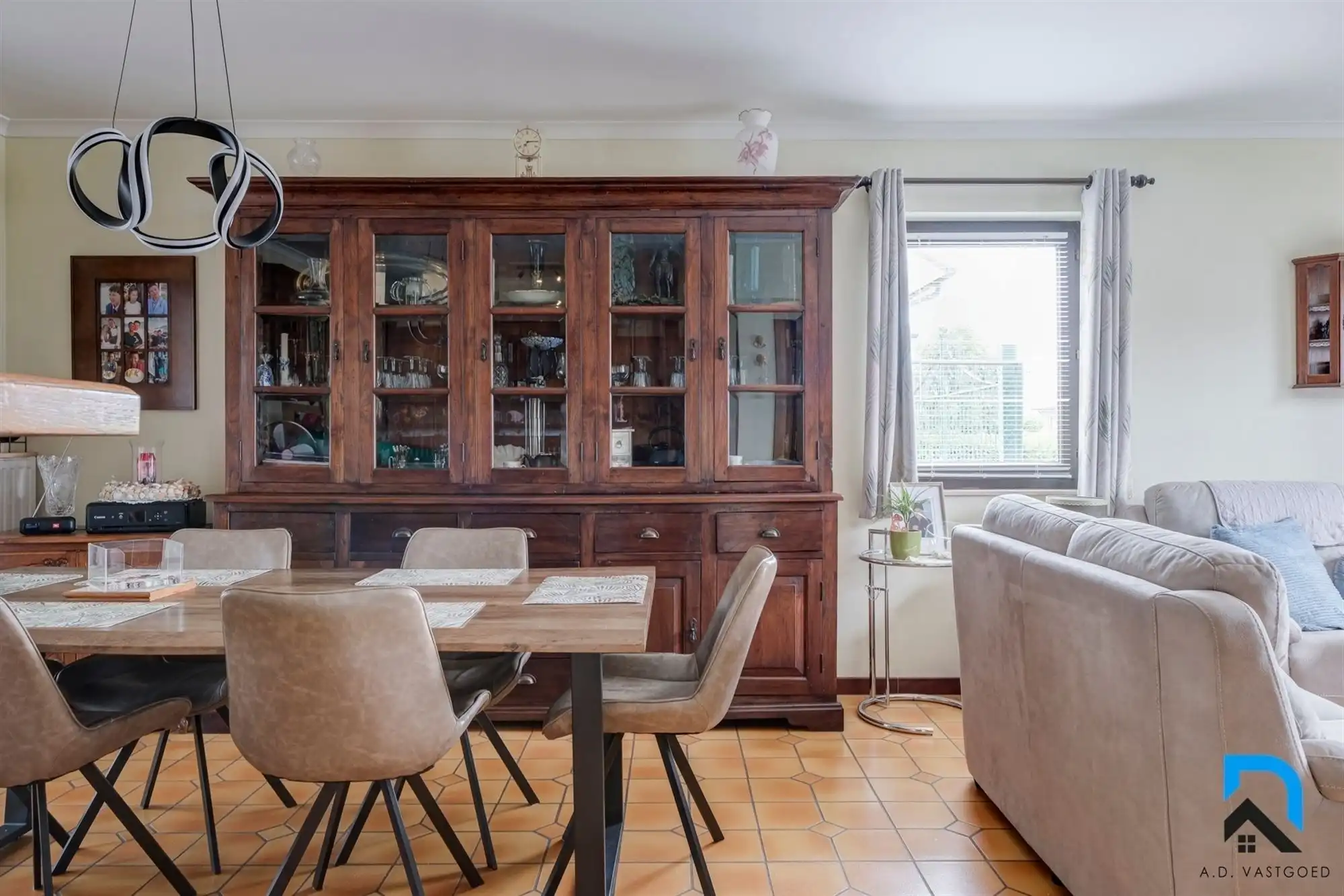 Ruime woning op toplocatie in Munsterbilzen foto 10