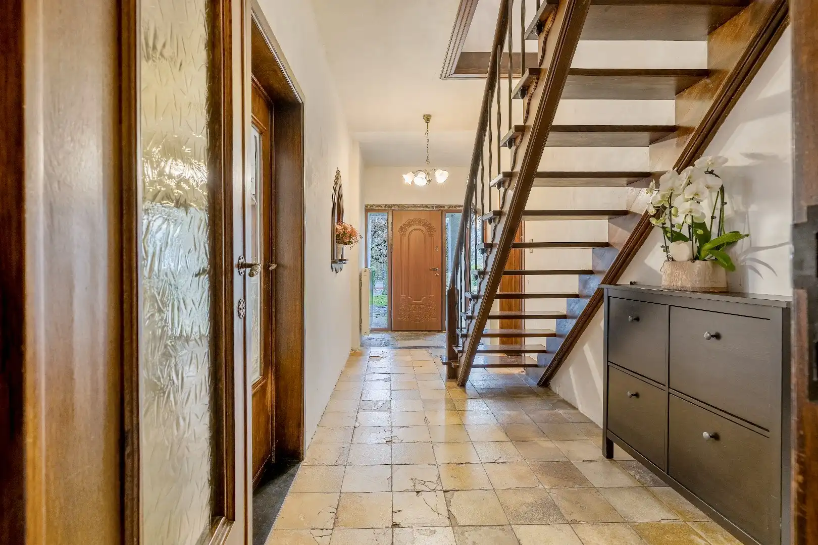 Op te knappen karakteristieke hoekwoning, 4 slpk, (EPC-label C) gelegen aan het Haspengouwse landschap. foto 18