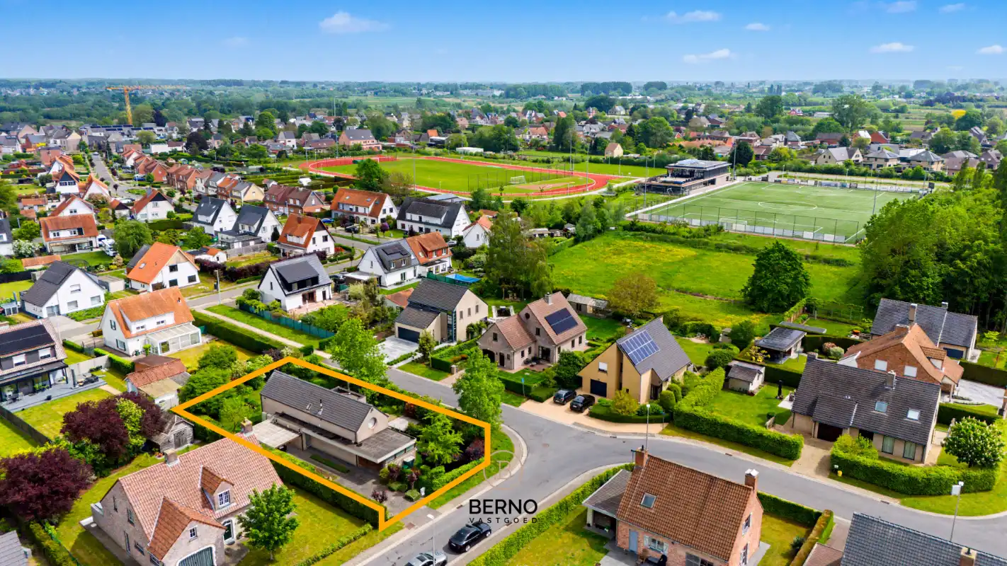 Rustig gelegen open bebouwing met ruime tuin foto 21