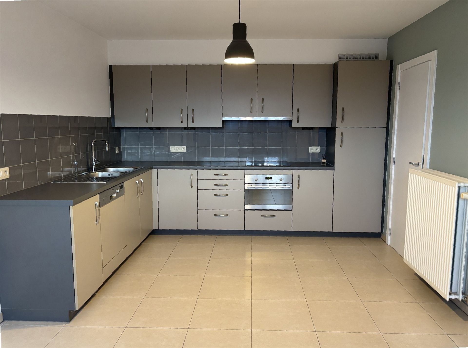 Ruim appartement met 2 slaapkamers in centrum Merchtem  foto 15