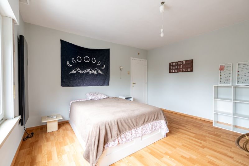 Landelijk wonen met comfort en ruimte – gerenoveerde woning met zuidgerichte tuin en loods van 80 m² foto 14