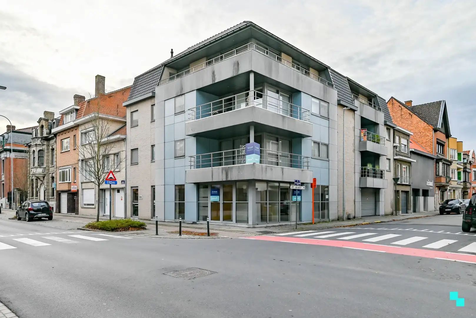 Ruim en instapklaar tweeslaapkamer appartement in hartje Izegem foto 28