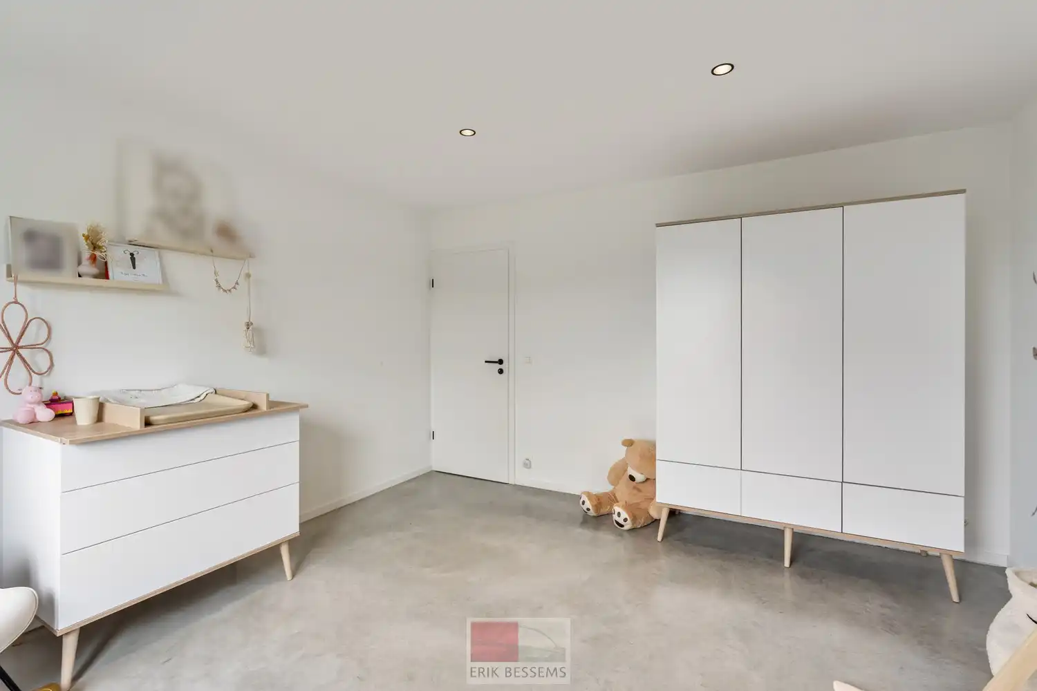 Energiezuinige, moderne woning met een bewoonbaar oppervlakte van circa 195 m², gelegen op een perceel van 776 m² in een rustige en groene omgeving. foto 32