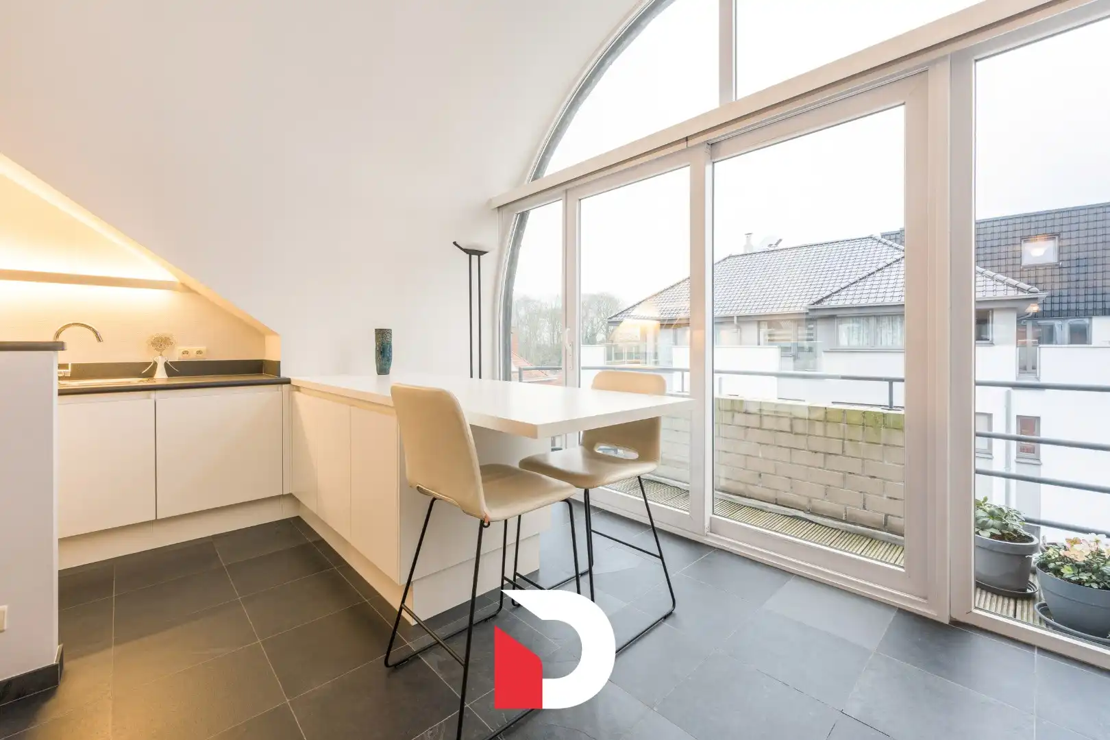 Kwalitatief en gezellig dakappartement met 2 slk te Gistel foto 4