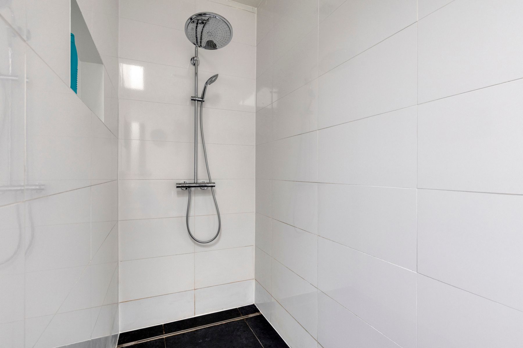 Energiezuinige gezinswoning met zuidgerichte tuin en dubbele oprit foto 10