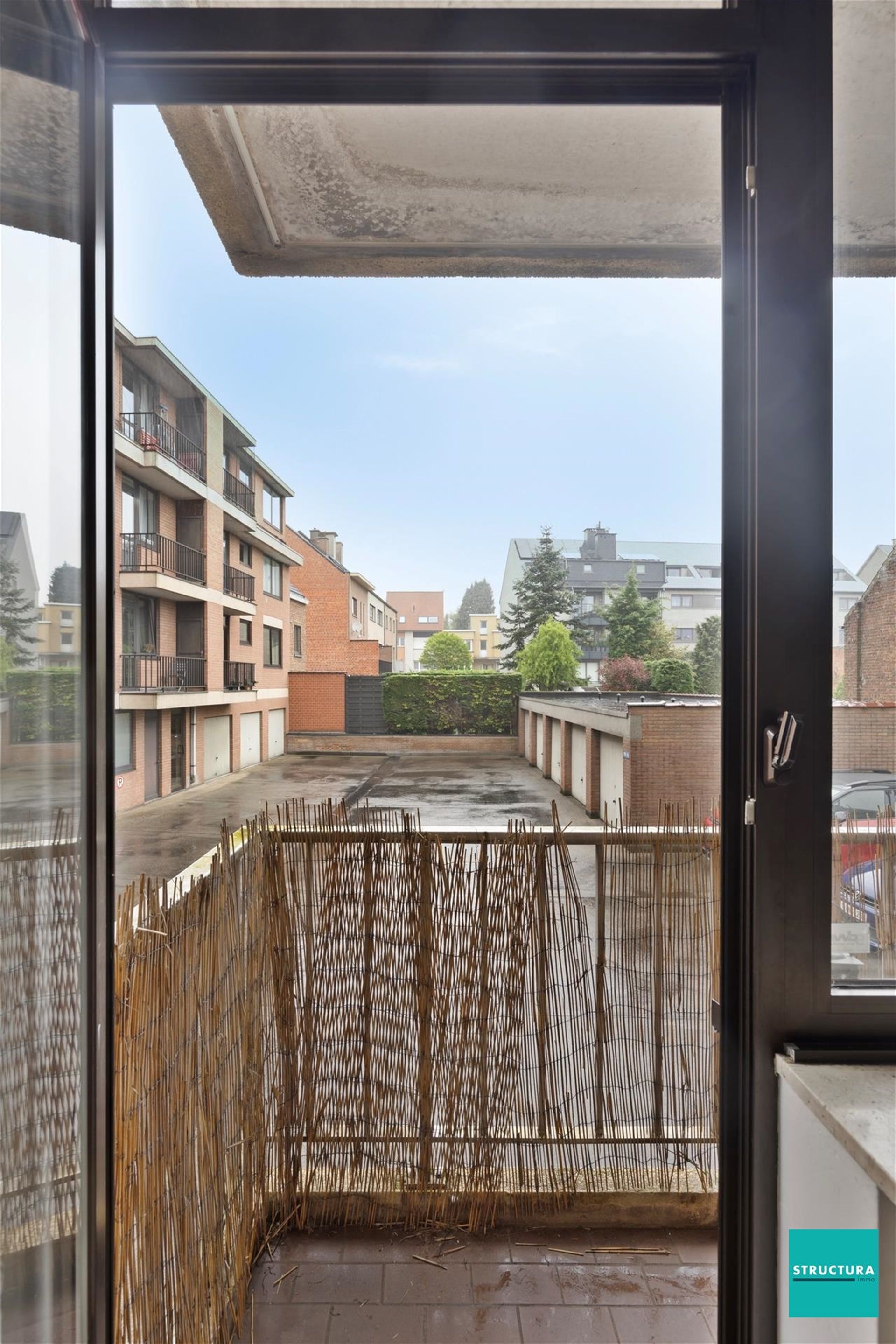 Appartement met 3 ruime kamers en garage foto 10
