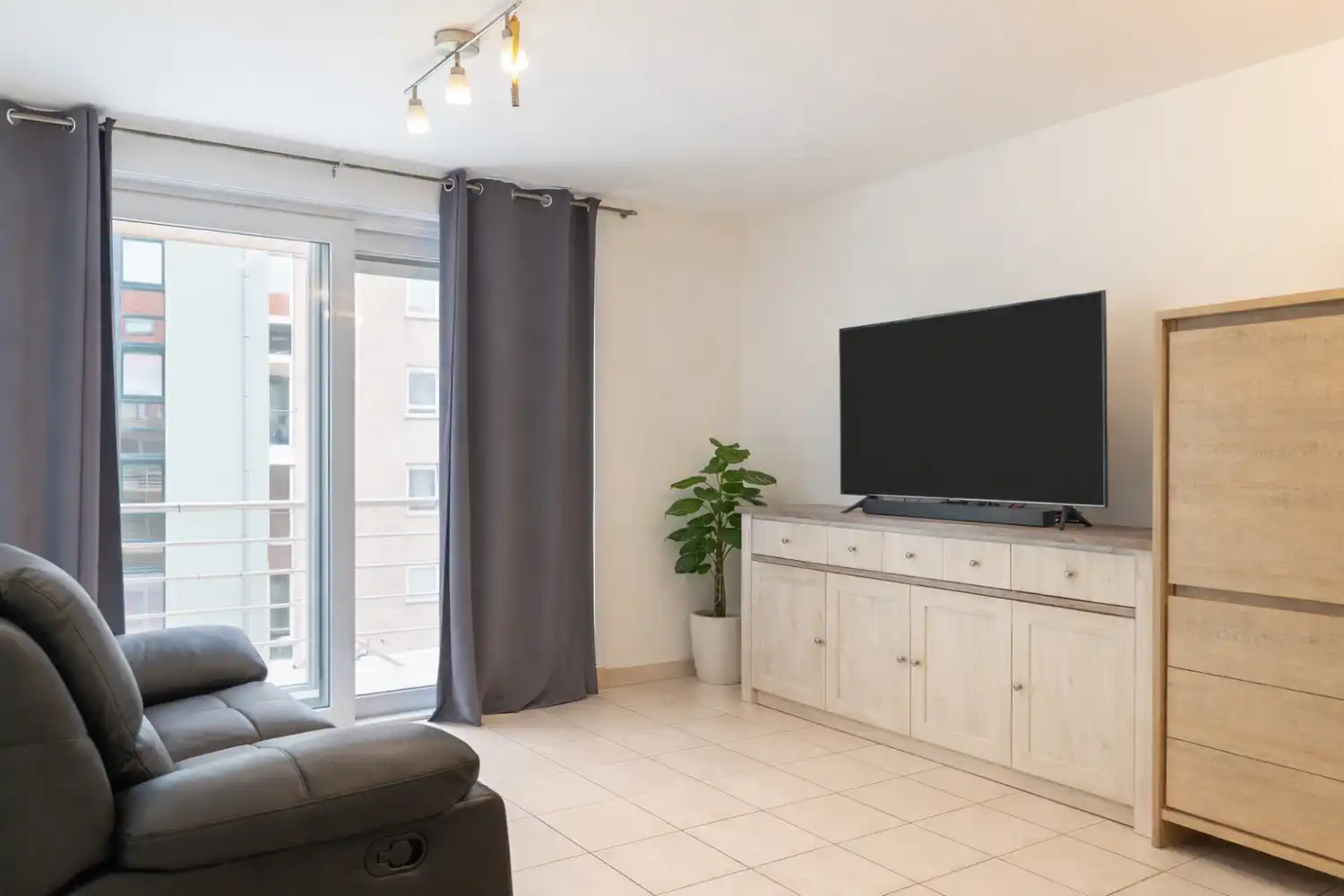 Gezellig appartement met 1 slaapkamer + slaaphoek te Nieuwpoort foto {{pictureIndex}}