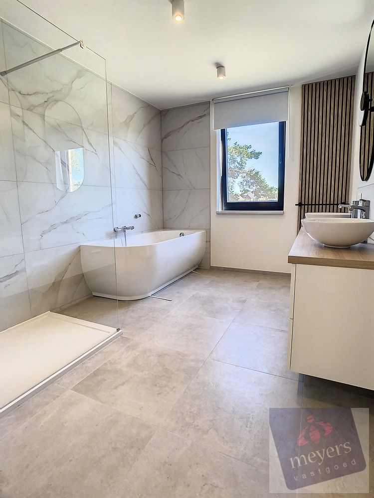 Recent en energiezuinige halfopen woning op toplocatie in Zonhoven foto 14