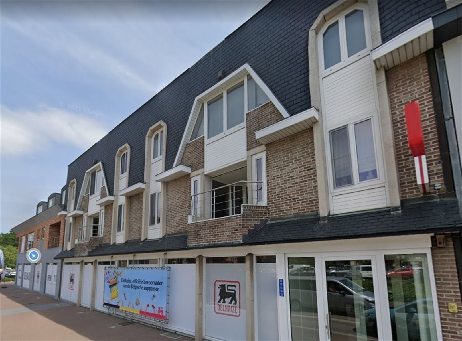 TE HUUR: Volledig gerenoveerd appartement met 1 slaapkamer te Munsterbilzen! foto {{pictureIndex}}
