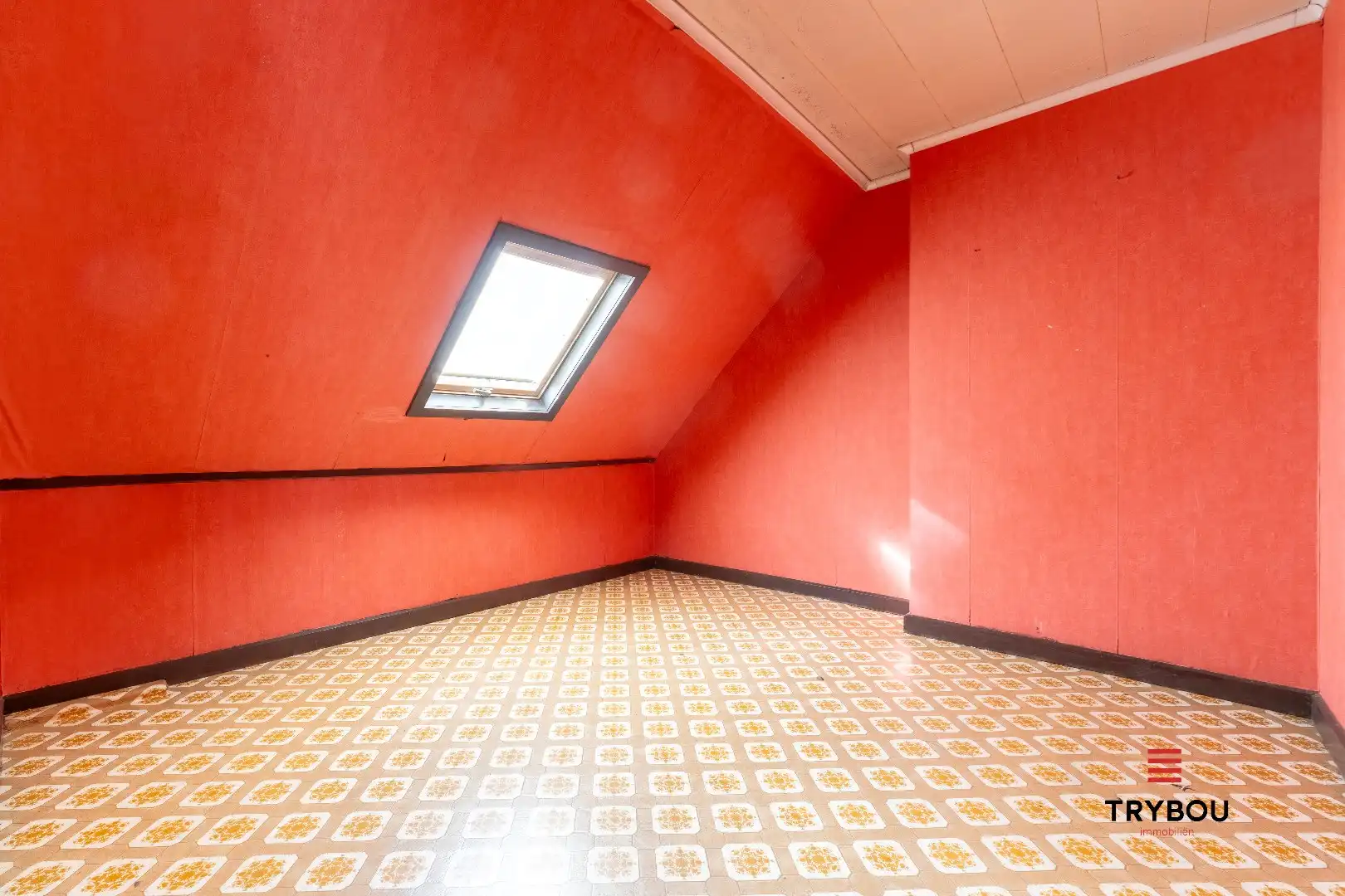 Verrassend ruime woning aan de rand van Houthulst op ruim perceel van 720m². foto 19