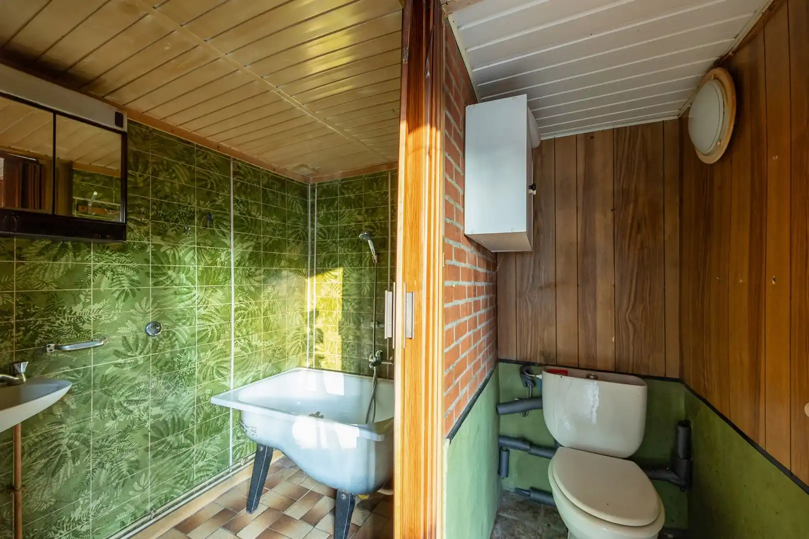 Te renoveren hoekwoning met uitbreidingspotentie foto 9