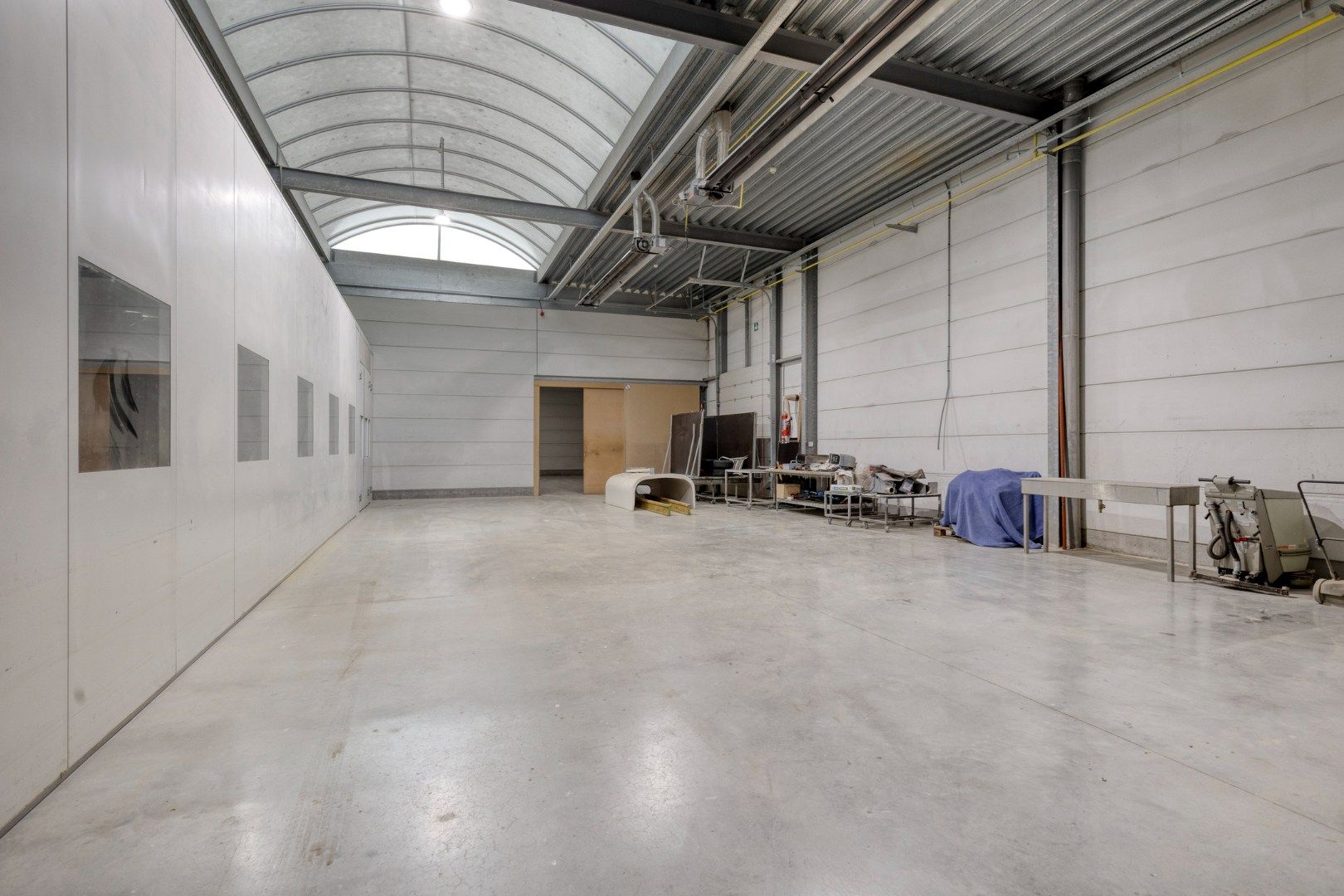 Polyvalent nijverheidscomplex met hedendaagse sociale voorzieningen  foto 10