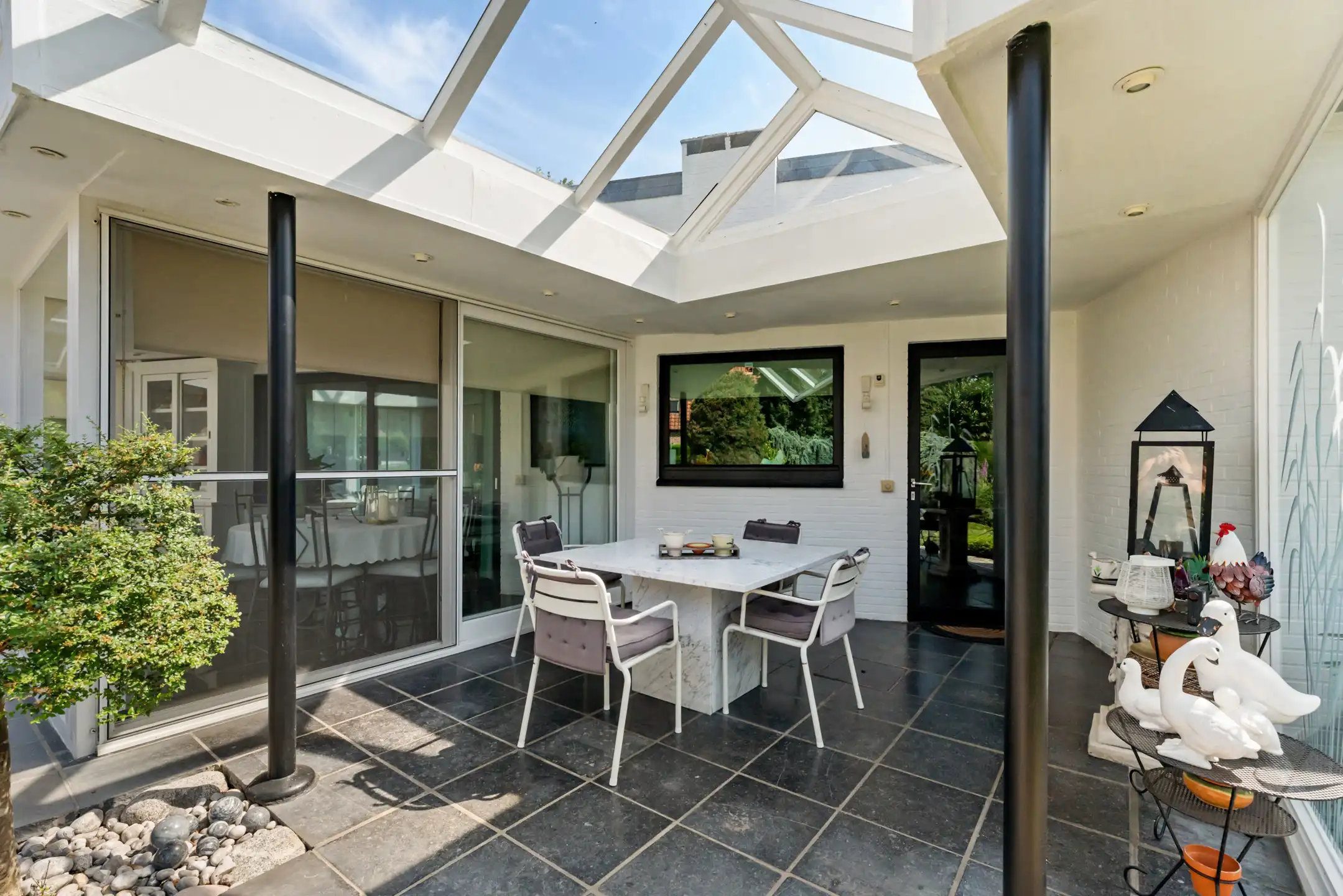 Verrassend eigentijdse woning inclusief bouwgrond foto 8