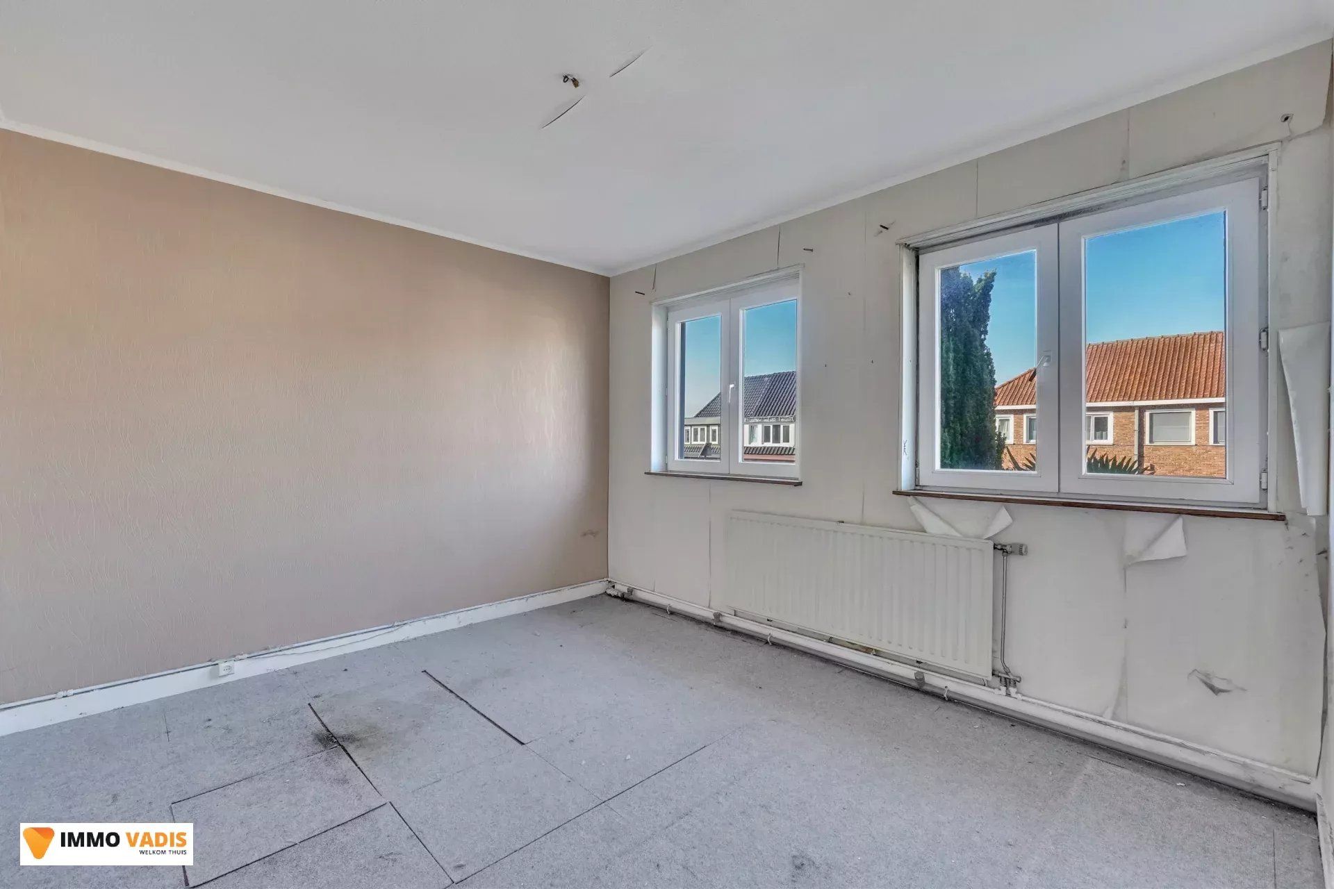 Woning met drie slaapkamers en dubbele garage foto 9