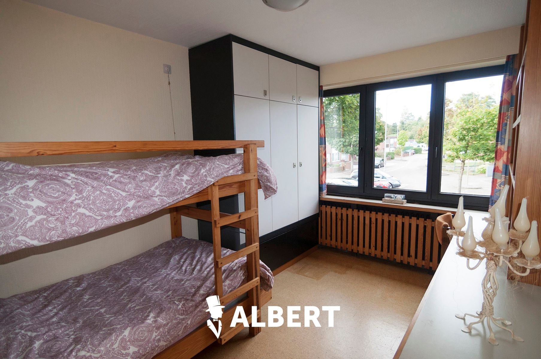 Leuke woning op toplocatie met mooie tuin en 4 slaapkamers! foto 19