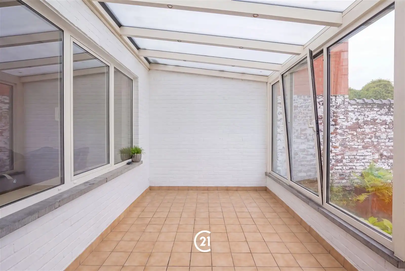 Ruime gezinswoning met tuin nabij centrum Zottegem! foto 7