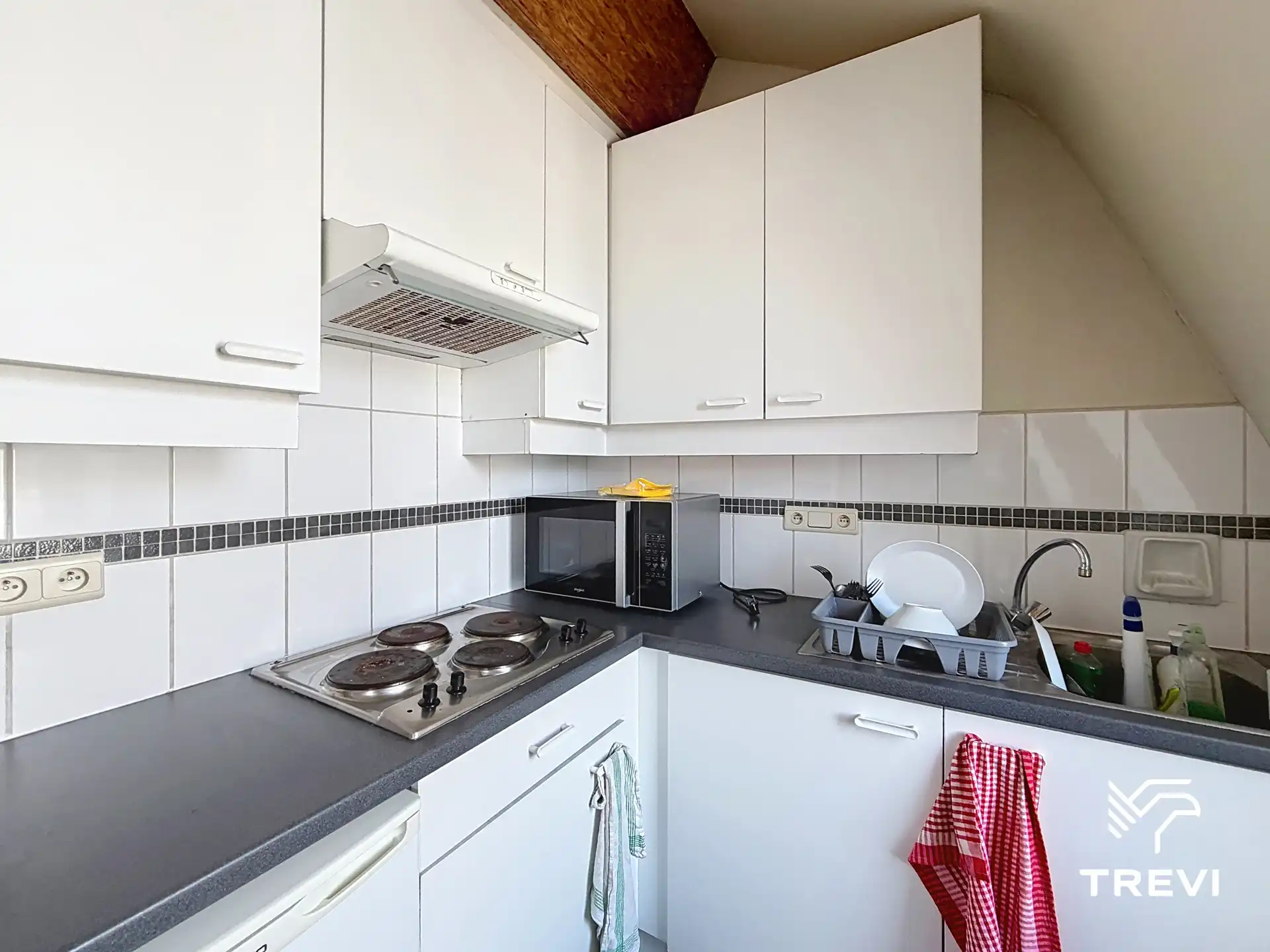 BRUSSEL – 1-slaapkamerappartement nabij de Europese wijk! foto 5