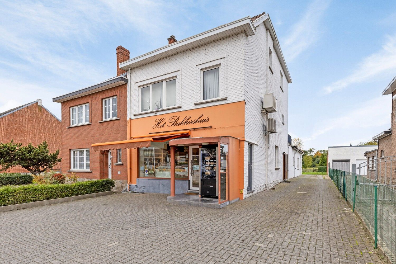 Te koop: Succesvolle bakkerij met woonst in Sint-Truiden foto 2