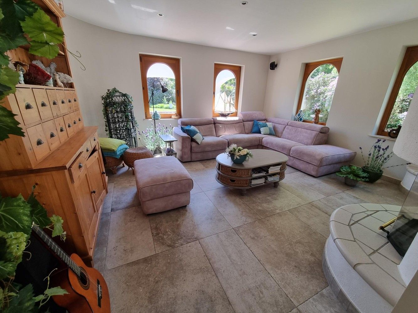Spaanse villa, zeer rustig gelegen en gekaderd in een mooi verzorgde tuin voorzien van zwembad foto 11
