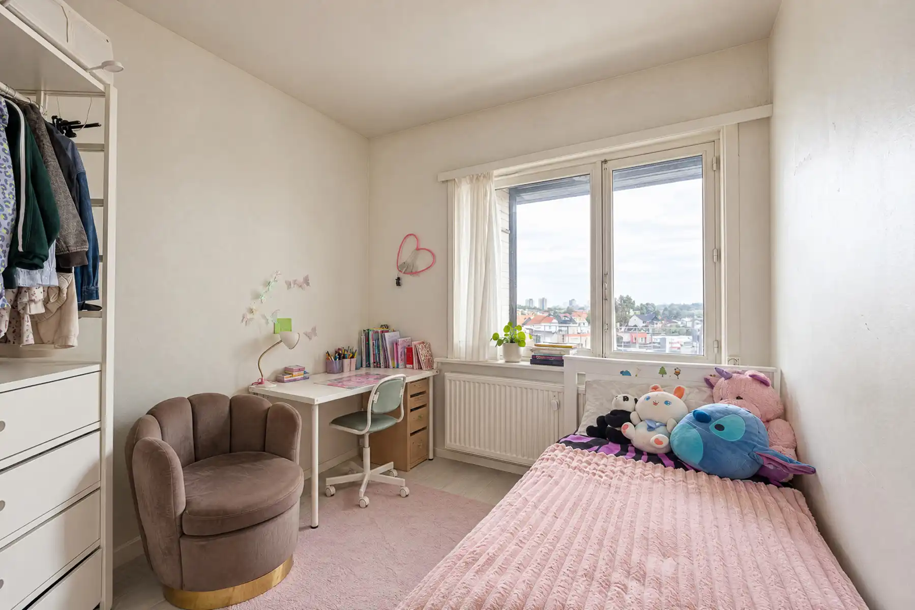 MOOI APPARTEMENT MET 2 SLAAPKAMERS EN TERRAS TE WILRIJK foto 10