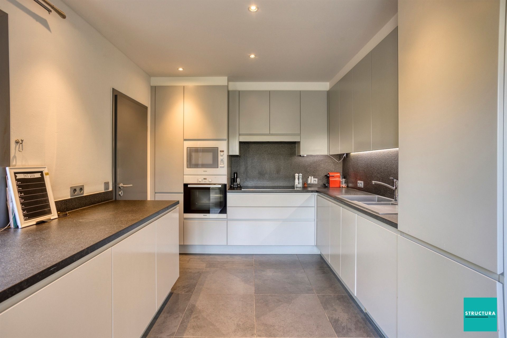 Prachtige villa met 5 slaapkamers en zwembad foto 12
