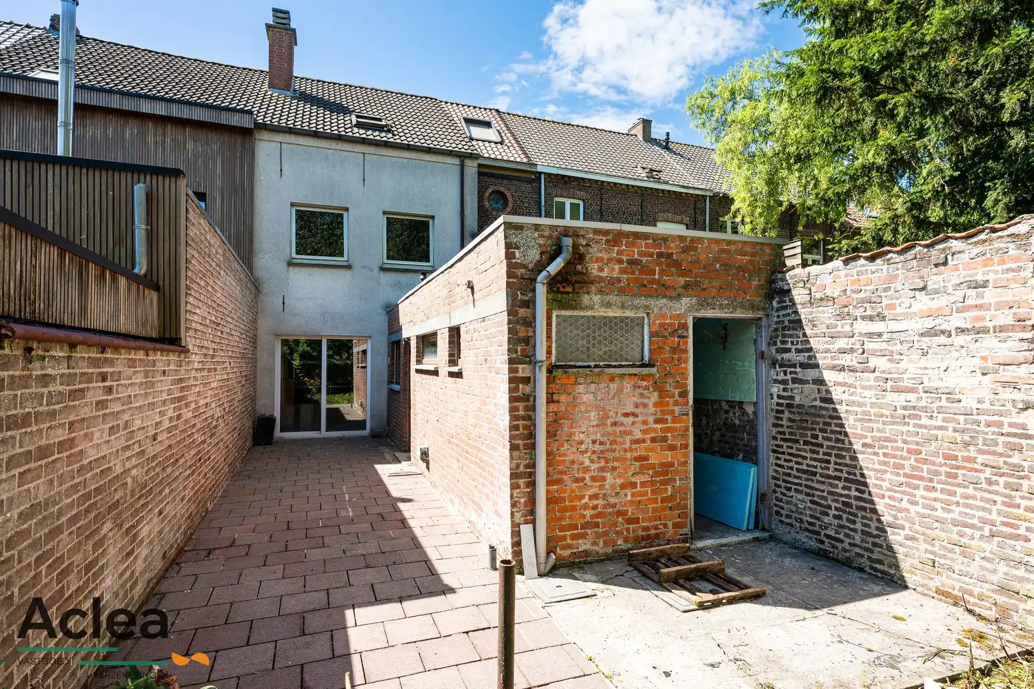 Te renoveren stadswoning met 4 slaapkamers en gezellige tuin foto 6