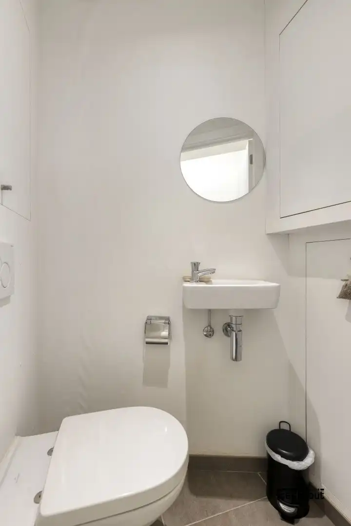 Modern appartement met terras en open zicht op Petrus- en Paulusplein. foto 15