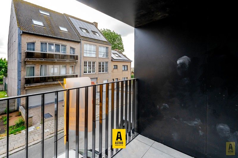 Ruim en zonnig nieuw appartement met mooie terrassen vlakbij zee! foto 11