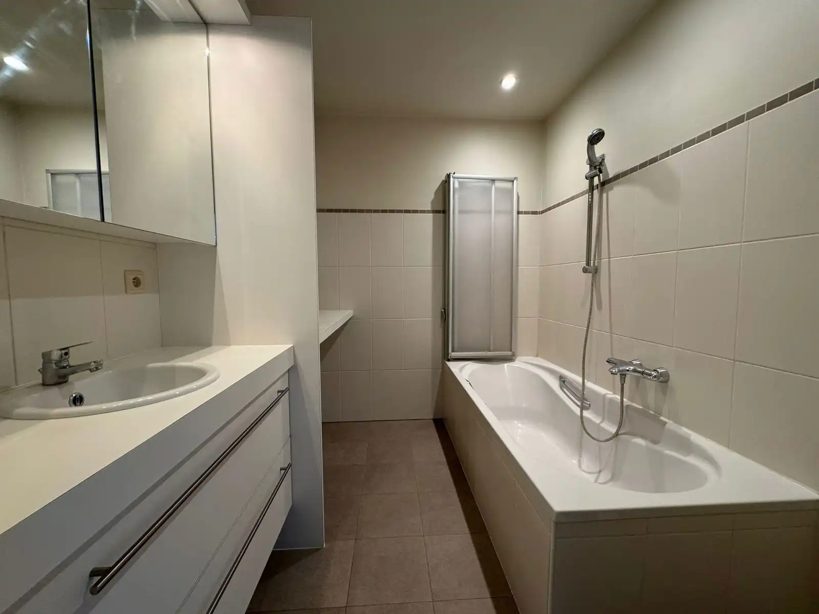 2 slpk app met terras in centrum Westerlo foto 9