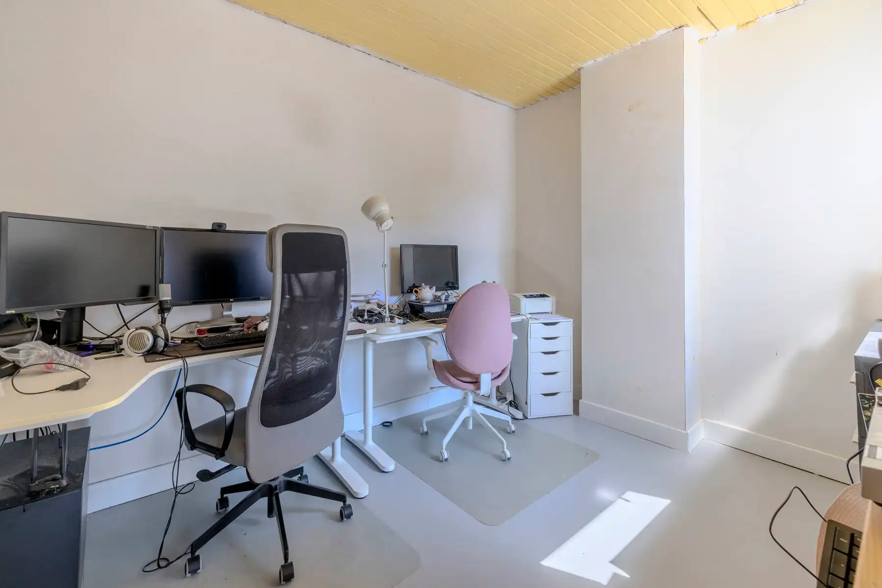 Ruime woning met 4 slpk, 2 bdk, garage en tuin!  foto 21