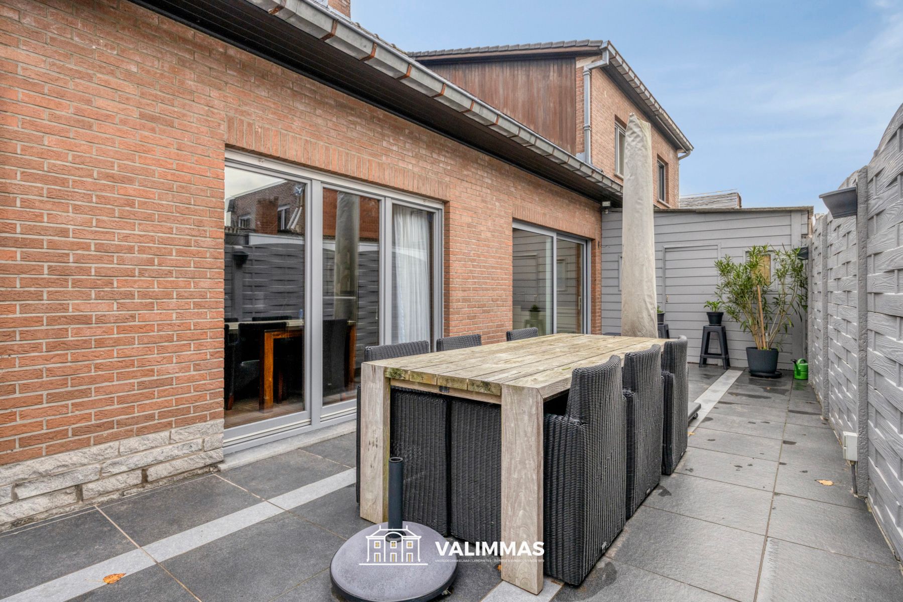 Verzorgde, mooi gelegen driegevelwoning met garage & tuintje foto 21