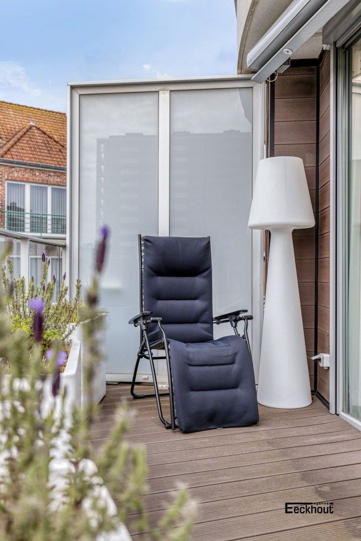 Instapklaar & modern 3 slaapkamer-appartement met zéér ruim zonneterras (45m²) te Bredene-Duinen! foto 15