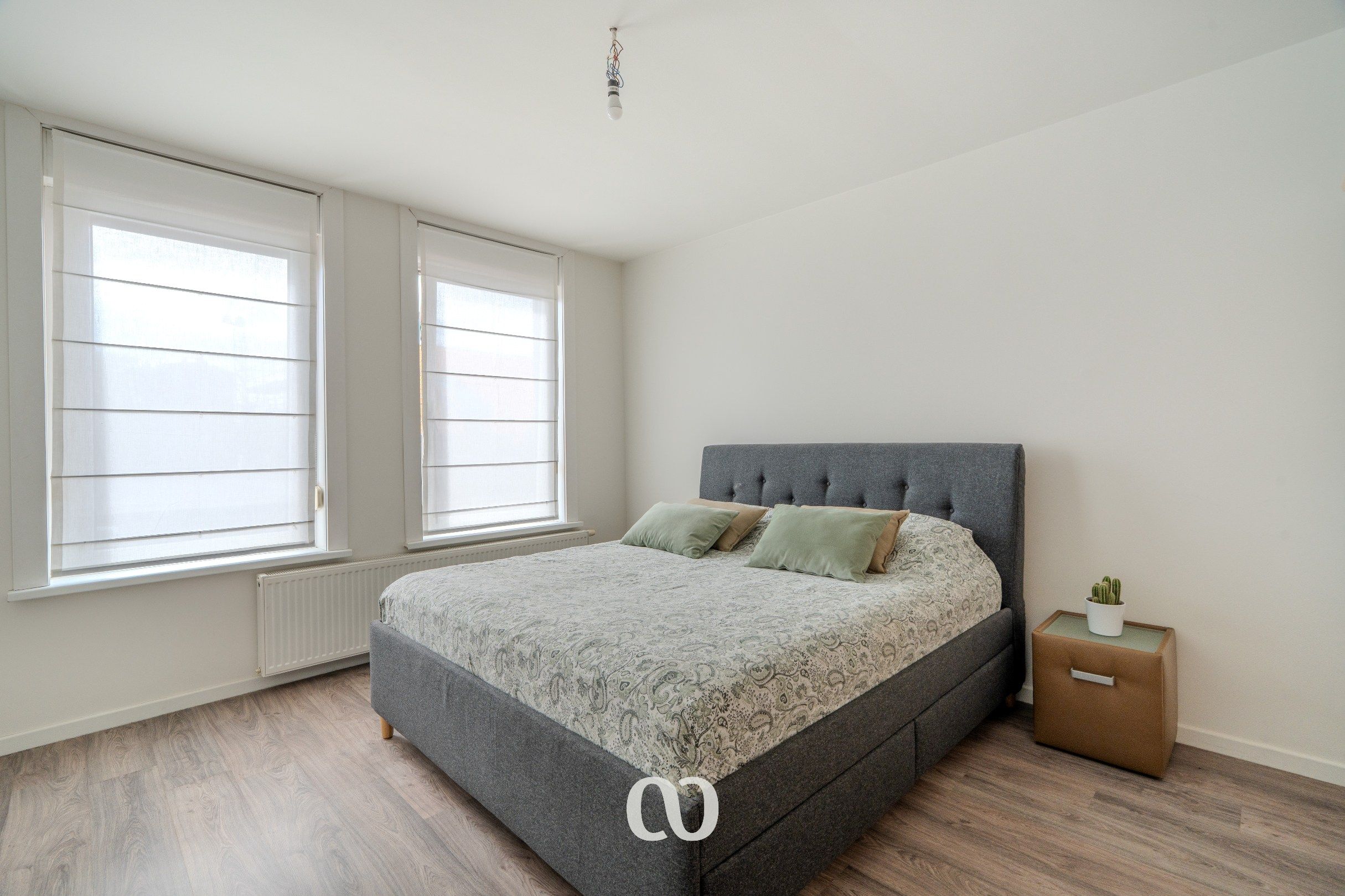 Prachtig gerenoveerde herenwoning met zeer veel ruimte foto 14