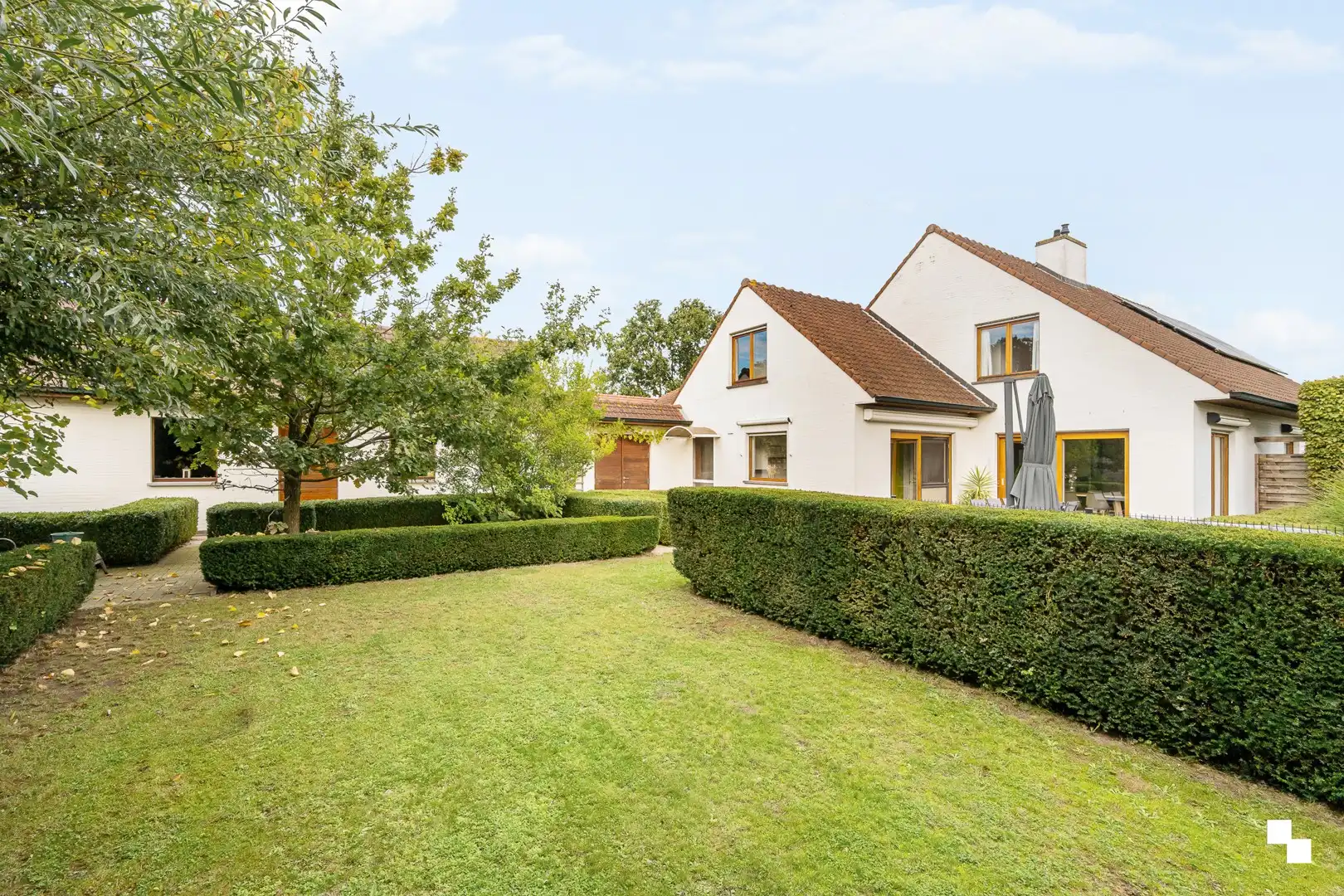 Ruimte, comfort en een toplocatie: hier woon je écht royaal te Ingelmunster! foto 2